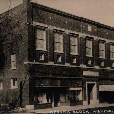 Postcard, South Madison Street, Masonic Block