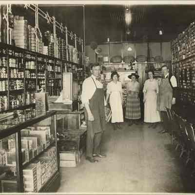 Photograph, Schuppert & Gysbers Store, Interior