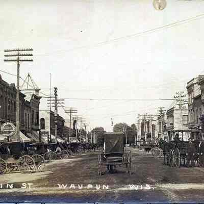 Postcard, Main Street