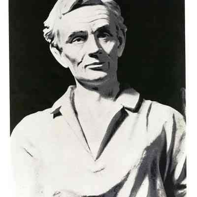 Sculpture of Abraham Lincoln