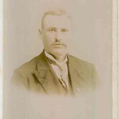 Cabinet Card, Jason Lyle