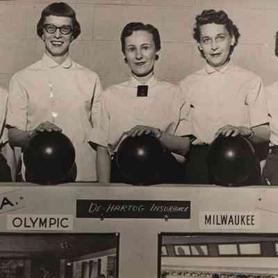 Photograph, Bowling, 1958, De Hartog Insurance, WWBA Olympic Milwaukee, Tulip Lanes