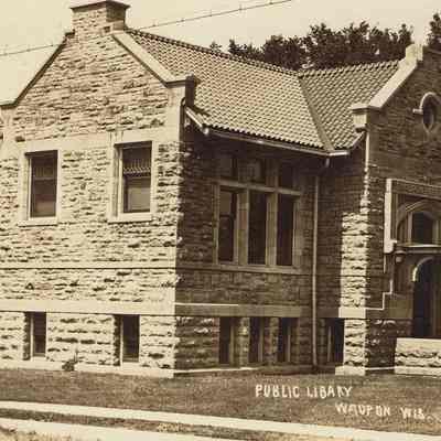 Postcard, Carnegie Library, Museum
