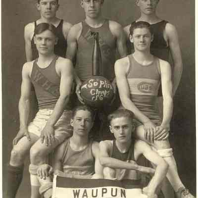 Postcard, P. 69, Waupun Sophomore Basketball Team 1916, Mashek, Boudry, Weilke, Luck, Hadfield, Darling, Rood