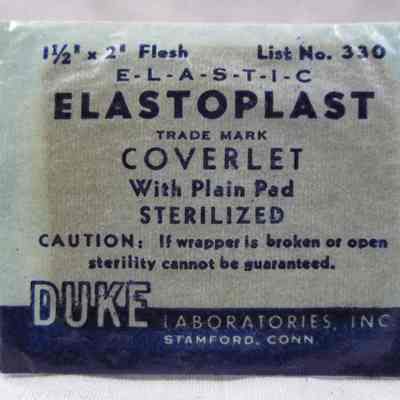 Badage in firstaid kit.