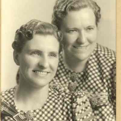 Photograph, Lena Luck and her sister Anna Wilson