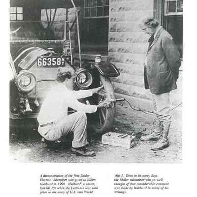 Page from booklet of "A Very Large Wizard of Oz"