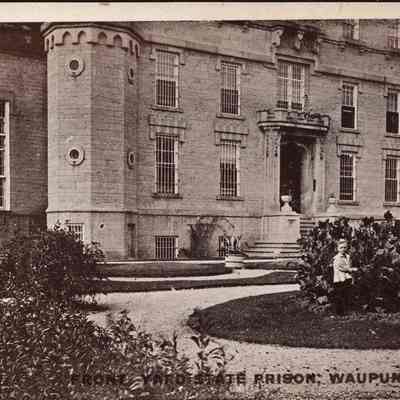 Postcard, Corrections, Wisconsin State Prison, Front Yard