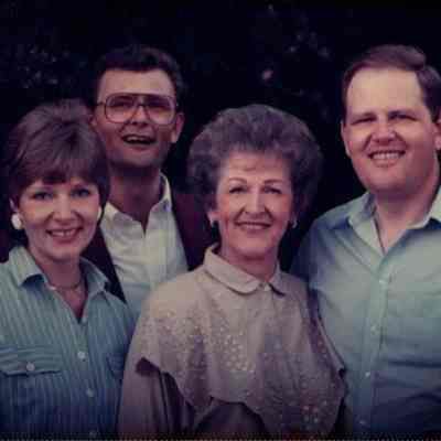 Photograph, Tom Mullica
