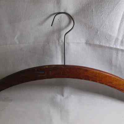 Clothes hanger