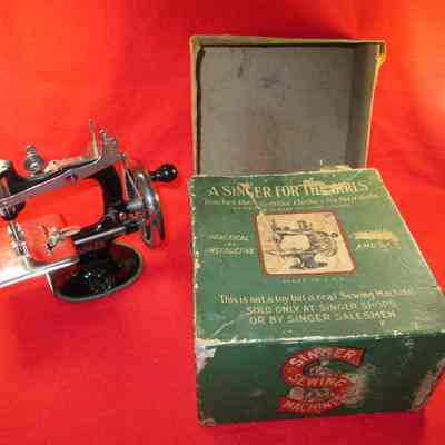 Singer Sewing Machine