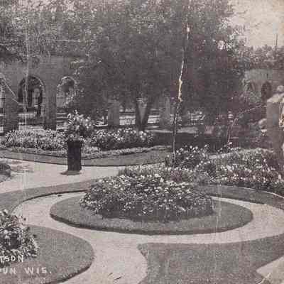 Postcard, Corrections, Wisconsin State Prison, Front Yard