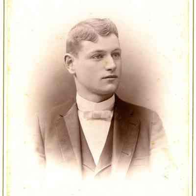 Cabinet Card, Johnson, Nill Bogie