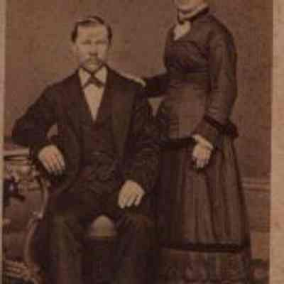 Cabinet Card, Johnson, Small