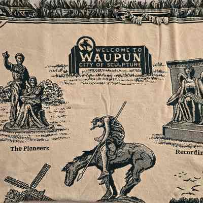 Blanket, Waupun Secenes