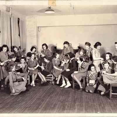 Girl Scouts "Troop 2" (1940)