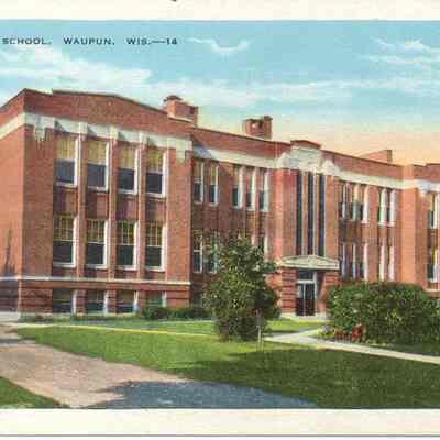 Postcard, Waupun High School, Color, Wis-14