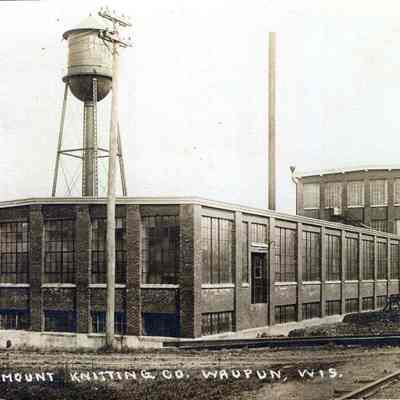 Postcard, Paramount Knitting Co.