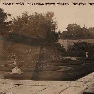 Postcard, Corrections, Wisconsin State Prison, Front Yard
