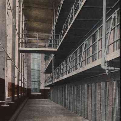 Postcard, Corrections, Wisconsin State Prison, New Cell House, #15804