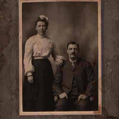 Cabinet Card, Johnson, Unknown People