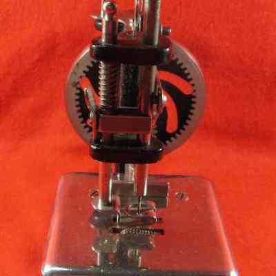 Singer Sewing Machine