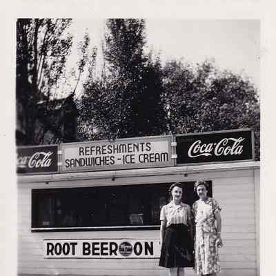 Photo, Bell's Concession Stand