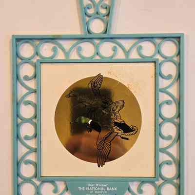 Trivet, National Bank