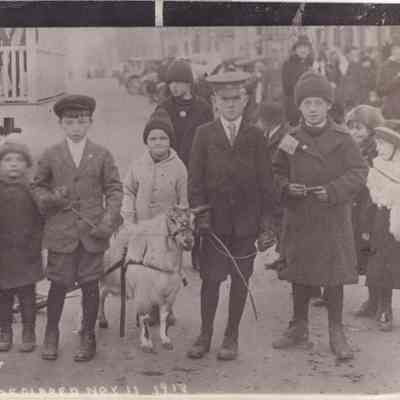 Photo, Armistice Day Children