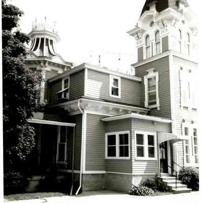 Photograph, Houses, 123 S., Madison Street, Welk, Edna Aposketes