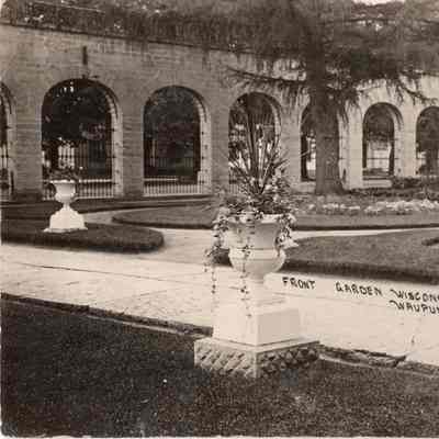 Postcard, Corrections, Wisconsin State Prison, Front Garden