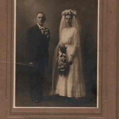 Cabinet Card, Johnson, Unknown People