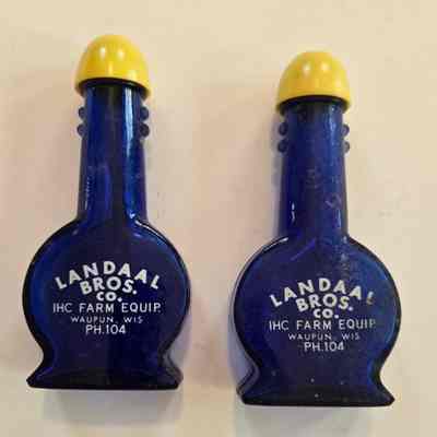 Salt & Pepper Shakers, Landaal Brothers Company
