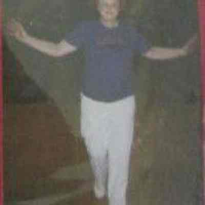 Tea Bags Bowler in a pose.