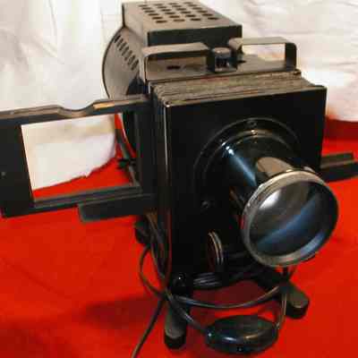 Projector slide open