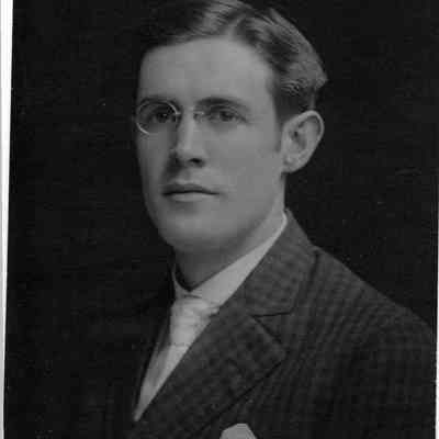 Curtis, R. W.