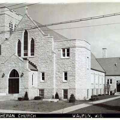 Postcard, Church, Pella Lutheran, #27