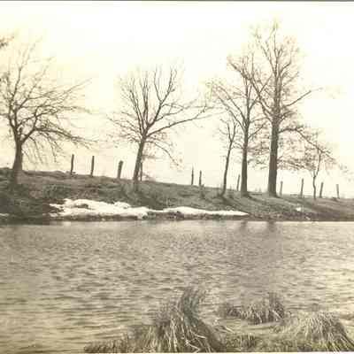 Photograph, P. 89, Rock River