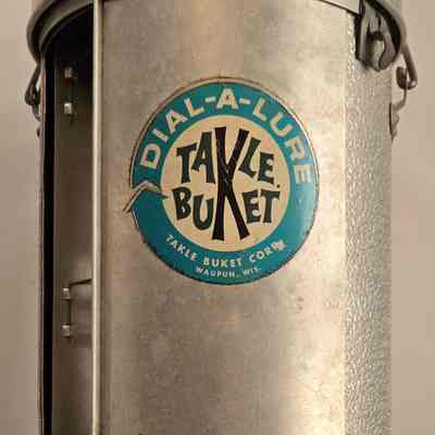 Dail-A-Lure Takle Buket