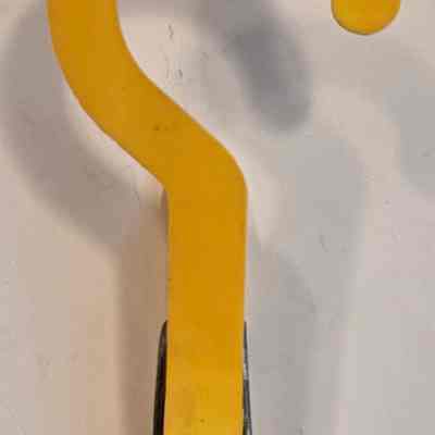Clip, Plastic, Les' Red Owl