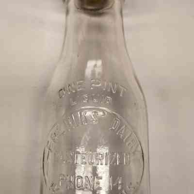 Milk Bottle, Dairy, Freriks' Dairy, One Pint