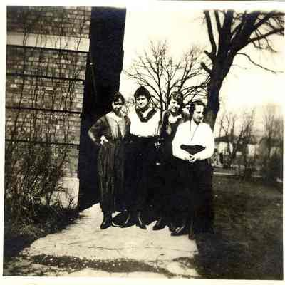 Photograph, P.7, Audrey Miller, Gertrude Smith, Alma Montgomery, Edith Moul