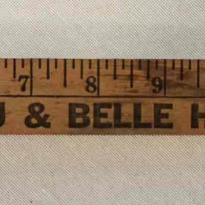 Yard Stick, Beau & Belle