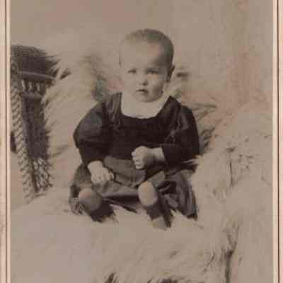 Cabinet Card, Johnson, Unknown People