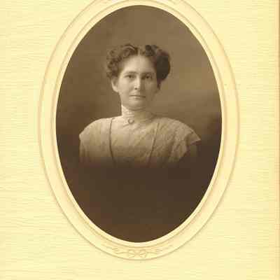Cabinet Portrait, Johnson, Lizzie Gruetzmacher