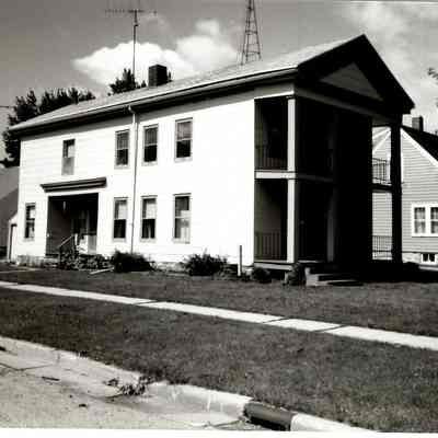 Photograph, Houses, 303 Grandview Avenue