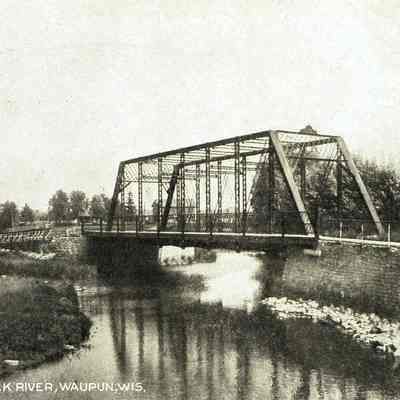 Postcard, Madison Street Bridge, #7255