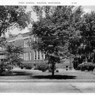 Postcard, 1913 High School after additions, C-231