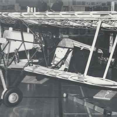 Baby lake bi-plane