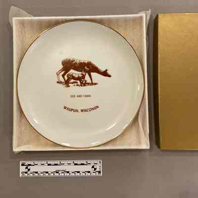 Plate in Box, Doe and Fawn